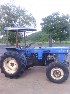 ISEKI 23 แรงพวงมาลัยพาวเวอร์ ขับเคลื่อนสี่ล้อ สภาพสวย มีแต่ตัว สนใจติดต่อ คุณแก่ง 081-2571451