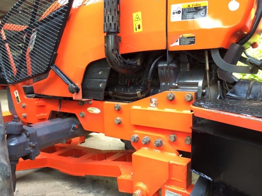ขายรถไถ Kubota M7040 (4WD) พร้อมดันหน้า ผานพรวนCMT พร้อมใช้งานครับ