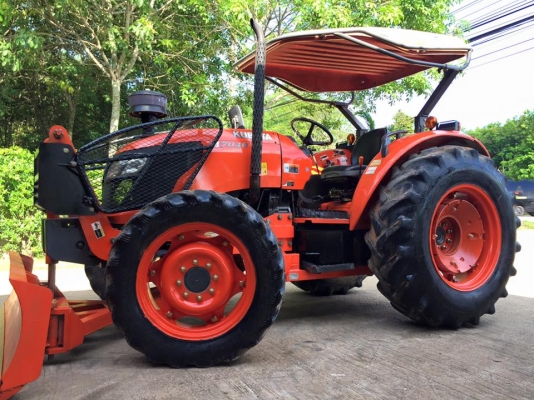 ขายรถไถ Kubota M7040 (4WD) พร้อมดันหน้า ผานพรวนCMT พร้อมใช้งานครับ
