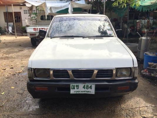 ขายนิสสัน big m ปี 89 เครื่องดีเซล TD 2500 ฝาขาว แอร์เย็นพร้อมใช้