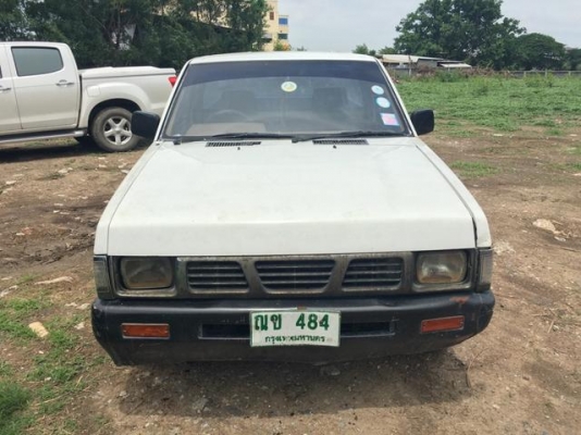 ขายนิสสัน big m ปี 89 เครื่องดีเซล TD 2500 ฝาขาว แอร์เย็นพร้อมใช้