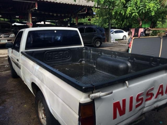 ขายนิสสัน big m ปี 89 เครื่องดีเซล TD 2500 ฝาขาว แอร์เย็นพร้อมใช้