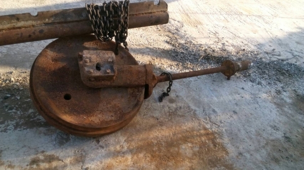 ขายล้อนำ และลอนเลอร์รถแทรกเตอร์ โคมัสสุ D-50 A ของแท้ญี่ปุ่นเก่าเก็บสภาพสวยสันหนาขายไม่แพงคับ