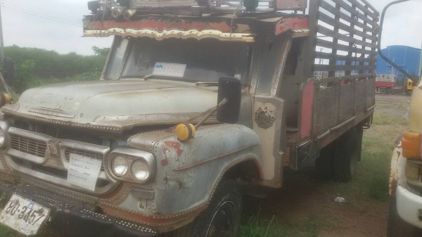 ขาย6ล้อหน้ายาวไม่ด้มครับ