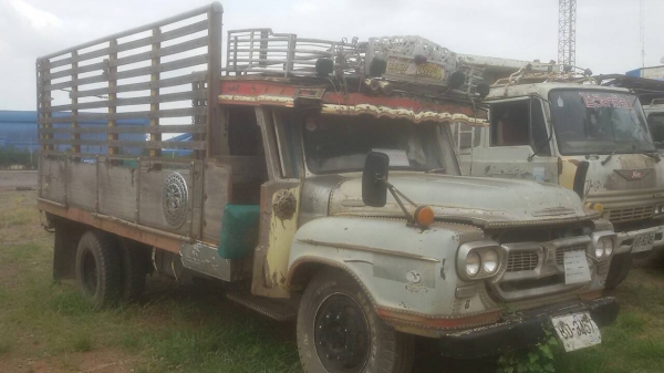 ขาย6ล้อหน้ายาวไม่ด้มครับ ขาย6ล้อหน้ายาวไม่ด้มครับ