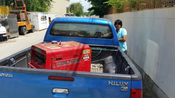 ส่วนตัวนี้ ส่งไปให้ลูกค้าที่ พิจิตรครับ เครื่องเชื่อมพร้อมปั่นไฟ เก่าญี่ปุ่นแท้