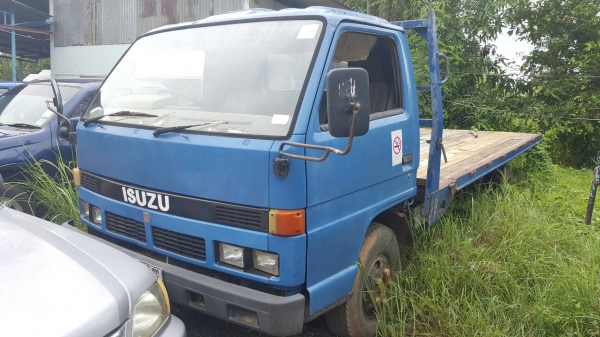 ขาย 6 ล้อ ISUZU NPR57L เครื่อง 4BC2 100 แรงม้า คัสซีสวยตลอดเส้น พวงมาลัยพาวเวอร์ เกียร์ยาว ทะเบียนครบพร้อมโอน