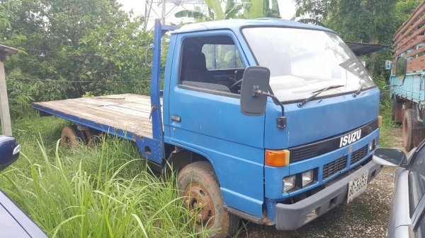 ขาย 6 ล้อ ISUZU NPR57L เครื่อง 4BC2 100 แรงม้า คัสซีสวยตลอดเส้น พวงมาลัยพาวเวอร์ เกียร์ยาว ทะเบียนครบพร้อมโอน