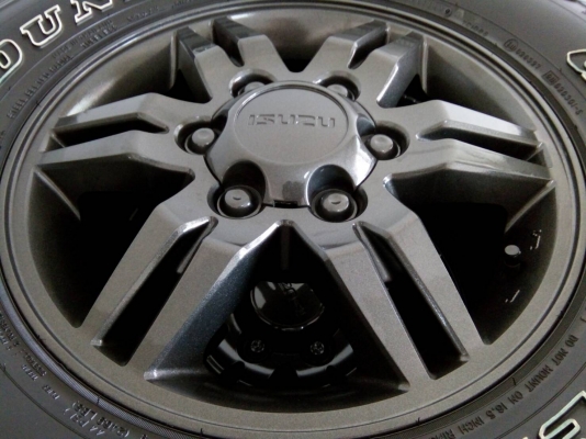 ขายล้อพร้อมยางอีซูซุ 6รู ขอบ16 รมดำ 4ล้อ=14,500