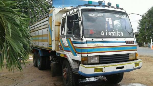 ขาย 10 ล้อดั้ม เพลาเดียว FUSO เครื่อง 6D16 195 แรงม้า คัสซีสวยตลอดเส้น เบรคทิฟฟี่ พวงมาลัยพาวเวอร์ ทะเบียนครบพร้อมโอน
