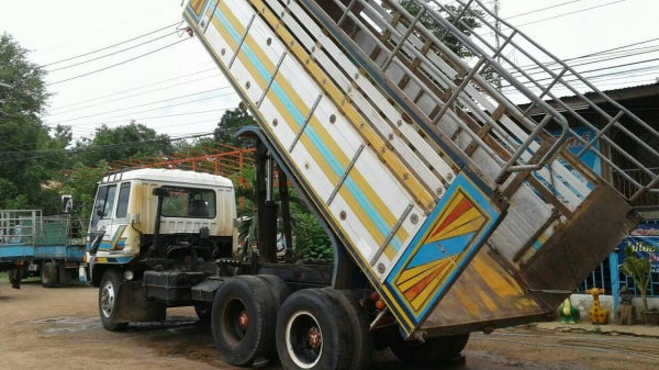 ขาย 10 ล้อดั้ม เพลาเดียว FUSO เครื่อง 6D16 195 แรงม้า คัสซีสวยตลอดเส้น เบรคทิฟฟี่ พวงมาลัยพาวเวอร์ ทะเบียนครบพร้อมโอน