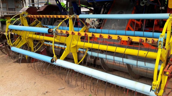 ขายรถเกี่ยวข้าว พรกินรี เครื่องHO7Cเทอร์โบ ช่วงล่าง10อุ้ม2.5ตัน สภาพพร้อมใช้ ขายรถเกี่ยวข้าว พรกินรี เครื่องHO7Cเทอร์โบ ช่วงล่าง10อุ้ม2.5ตัน สภาพพร้อมใช้