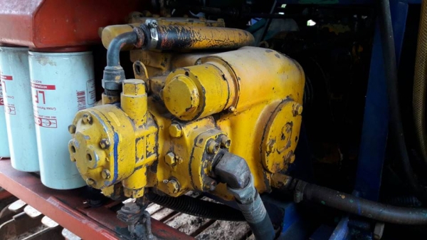 ขายรถเกี่ยวข้าว พรกินรี เครื่องHO7Cเทอร์โบ ช่วงล่าง10อุ้ม2.5ตัน สภาพพร้อมใช้ ขายรถเกี่ยวข้าว พรกินรี เครื่องHO7Cเทอร์โบ ช่วงล่าง10อุ้ม2.5ตัน สภาพพร้อมใช้