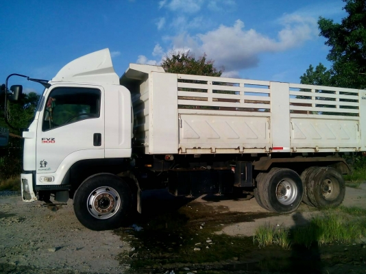 ขายรถบรรทุก 10 ล้อดัมพ์ ISUZU FVZ 300 แรงม้าปี 2555 มีระบบลากพ่วง ราคา 1800000