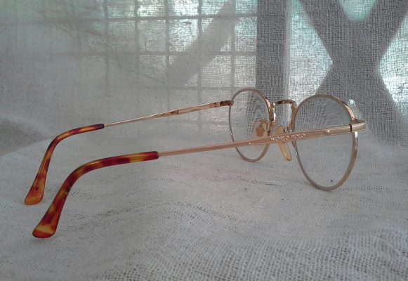 แว่นสายตายาวอาร์ติสท์ 'หยดน้ำ จอห์น เลนนอน' รุ่นพิเศษ!  WORLD POLO made in USA