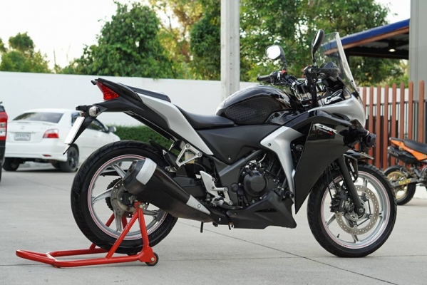 วุฒิ นนบุรี ขาย CBR250cc. abs ทะเบียนพร้อมโอนรถสวยสีเดิมทั้งคัน วุฒิ นนบุรี ขาย CBR250cc. abs ทะเบียนพร้อมโอนรถสวยสีเดิมทั้งคัน