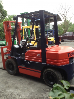 +++ ขายโฟล์คลิฟท์ TOYOTA 5FD25 ขนาด 2.5 ตัน เครื่องยนต์ดีเซล เสา 3 เมตร เกียร์ธรรมดา ยางตัน +++ ขายโฟล์คลิฟท์ TOYOTA 5FD25 ขนาด 2.5 ตัน เครื่องยนต์ดีเซล เสา 3 เมตร เกียร์ธรรมดา ยางตัน