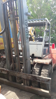 โฟลค์ลิป toyota 6 ตัน โฟลค์ลิป toyota 6 ตัน