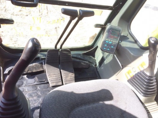 ขายรถแบคโฮ KOMATSU PC120-6 บูมยาว 14 เมตร สภาพสวยพร้อมใช้งาน มีVDOการทำงานครับ