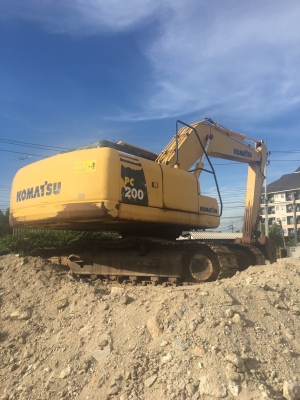ขายรถแบคโฮ KOMATSU PC200-8 ไมล์ 9000 ชม.เอกสารเล่มทะเบียน ราคา 1500000