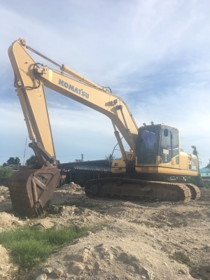 ขายรถแบคโฮ KOMATSU PC200-8 ไมล์ 9000 ชม.เอกสารเล่มทะเบียน ราคา 1500000