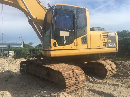 ขายรถแบคโฮ KOMATSU PC200-8 ไมล์ 9000 ชม.เอกสารเล่มทะเบียน ราคา 1500000