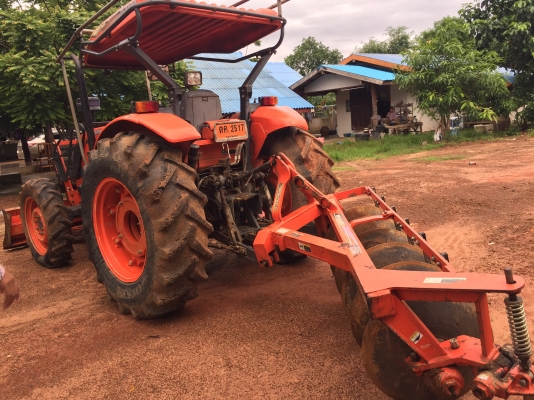 Kubota M7040 ชั่วโมง2,xxx หาง6 เหลือ600,000 งวด87,000