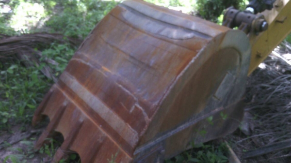 ขายรถแบคโฮ CAT 315 D ไมล์ 4500 ชม.เอกสารเล่มทะเบียน ราคา 1550000