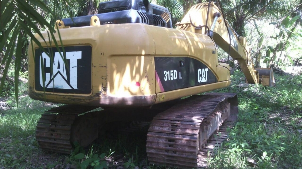ขายรถแบคโฮ CAT 315 D ไมล์ 4500 ชม.เอกสารเล่มทะเบียน ราคา 1550000