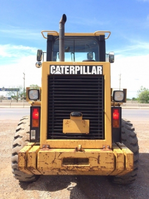 ขายรถตักล้อยาง CAT 924F รถนอกนำเข้าจากญี่ปุ่น สภาพสวยพร้อมใช้ มีVDOการทำงานครับ