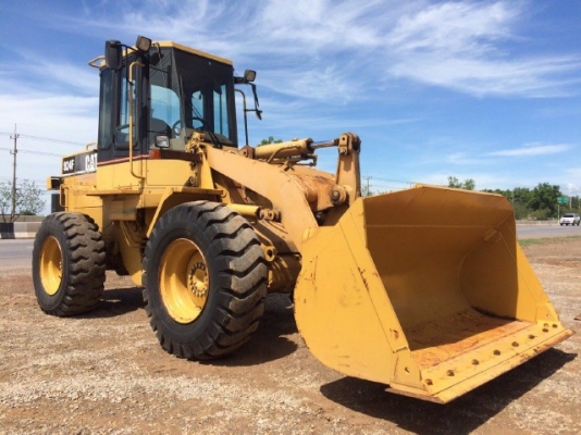ขายรถตักล้อยาง CAT 924F รถนอกนำเข้าจากญี่ปุ่น สภาพสวยพร้อมใช้ มีVDOการทำงานครับ