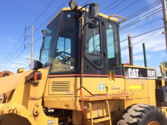 ขายรถตักล้อยาง CAT 924F รถนอกนำเข้าจากญี่ปุ่น สภาพสวยพร้อมใช้ มีVDOการทำงานครับ