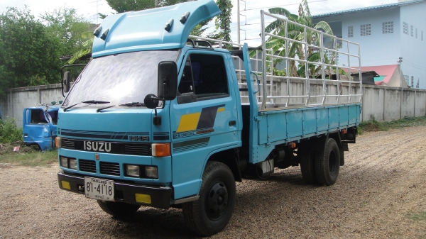 ดาวน์55000 ISUZU NKR รถห้างแท้ คัสฃีNKR58LU5 เครื่อง4BE1 (110แรง) แอร์ ฟิล์ม กะบะเลส ยางใหม่ รถพร้อมใช้