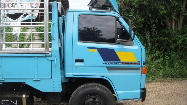 ดาวน์55000 ISUZU NKR รถห้างแท้ คัสฃีNKR58LU5 เครื่อง4BE1 (110แรง) แอร์ ฟิล์ม กะบะเลส ยางใหม่ รถพร้อมใช้