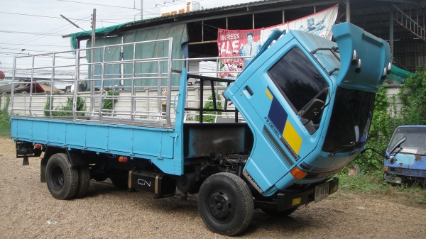 ดาวน์55000 ISUZU NKR รถห้างแท้ คัสฃีNKR58LU5 เครื่อง4BE1 (110แรง) แอร์ ฟิล์ม กะบะเลส ยางใหม่ รถพร้อมใช้