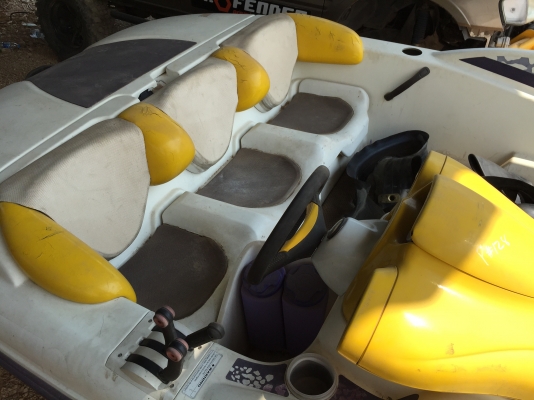 ขายเรือเก่านอก SEADOO SPEED BOAT 14 ฟุต กว้าง 210 ซ.ม. 5 ที่นั่ง