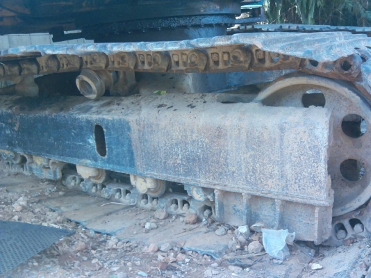 ขายรถแบคโฮ KOMATSU PC200-3 ราคา 270000