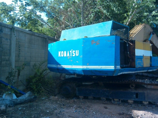 ขายรถแบคโฮ KOMATSU PC200-3 ราคา 270000