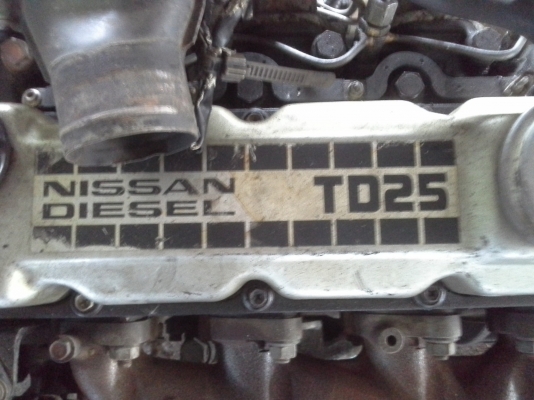 ขาย เครื่องNISSAN TD25ฝาขาวเครื่อง+เกีย(ไม่มีเลข)