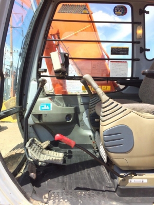 ขายรถแบคโฮ HITACHI EX120-5 รถนอกนำเข้าจากญี่ปุ่น สภาพสวยพร้อมใช้ มีVDOการทำงานครับ ขายรถแบคโฮ HITACHI EX120-5 รถนอกนำเข้าจากญี่ปุ่น สภาพสวยพร้อมใช้ มีVDOการทำงานครับ