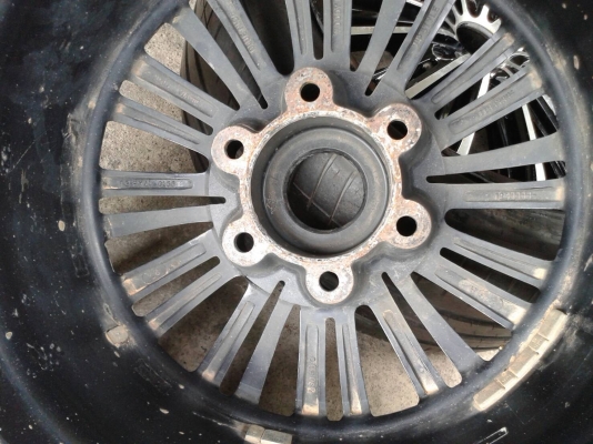 ขอบ17นิ้ว6รู พร้อมยาง สวยๆ 4 ล้อ ราคา 7900 บาท ขอบ17นิ้ว6รู พร้อมยาง สวยๆ 4 ล้อ ราคา 7900 บาท