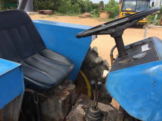 ขายรถไถ่ แชมป์ 38แรง 2เพลา ไม่มีอุปกรณ์เสริม