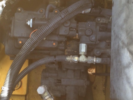 ขายรถแบคโฮ KOBELCO SK115SR YY04 ปี2005 คอลโทรลสั้น รถนอกนำเข้าจากญี่ปุ่น สภาพสวยพร้อมใช้ มีVDOการทำงานครับ ขายรถแบคโฮ KOBELCO SK115SR YY04 ปี2005 คอลโทรลสั้น รถนอกนำเข้าจากญี่ปุ่น สภาพสวยพร้อมใช้ มีVDOการทำงานครับ