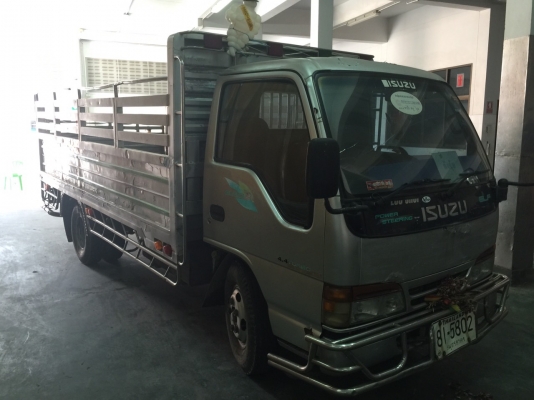 ขาย 6 ล้อ  ISUZU NKR 120 แรง