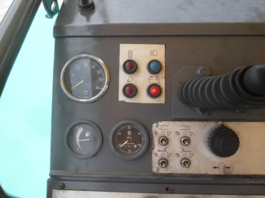 ขายรถปูยาง ยี่ห้อ VOGELE รุ่น SUPER 1800 ซีเรียล 6881113 ปี 1998 เครื่องจักรมือสองนำเข้า สภาพพร้อมใช้งาน ขายพร้อมชุดแจ้งจำหน่าย ขายรถปูยาง ยี่ห้อ VOGELE รุ่น SUPER 1800 ซีเรียล 6881113 ปี 1998 เครื่องจักรมือสองนำเข้า สภาพพร้อมใช้งาน ขายพร้อมชุดแจ้งจำหน่าย