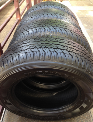 ยาง Dunlop 265 65 17 กลางปี15 ดอกเต็ม ไม่มีปะ ราคาไม่แพง