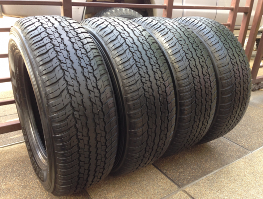 ยาง Dunlop 265 65 17 กลางปี15 ดอกเต็ม ไม่มีปะ ราคาไม่แพง