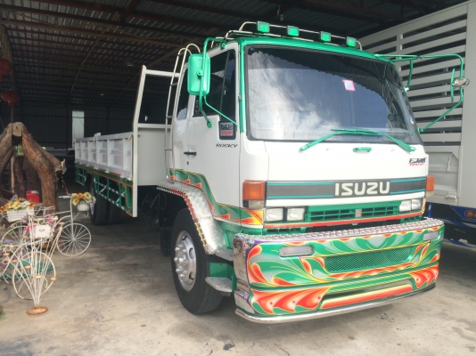 ขายครับ6ล้อ_พร้อมติดเครน_หารถใช้งานคันนี้รับรองไม่ผิดหวังครับ