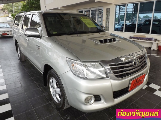 TOYOTA	VIGO เกียร์ออโต้ 4 ประตู 3.0G ปี 2011
