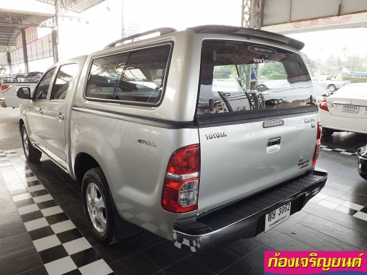 TOYOTA	VIGO เกียร์ออโต้ 4 ประตู 3.0G ปี 2011
